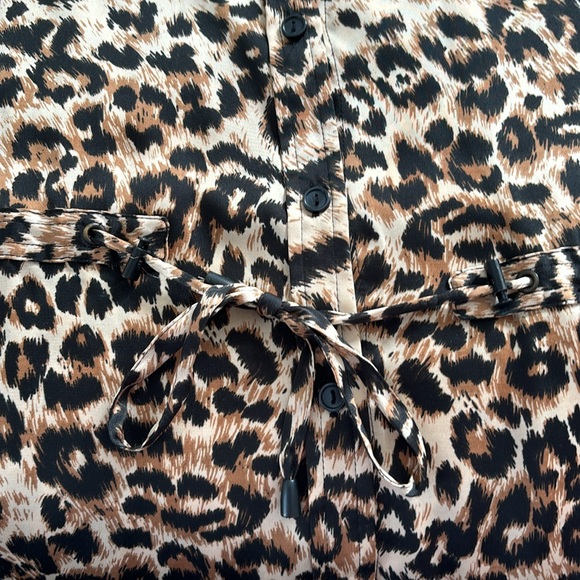Calvin Klein leopard long chemise with cinch waist. Size M. - Picture 6 of 10